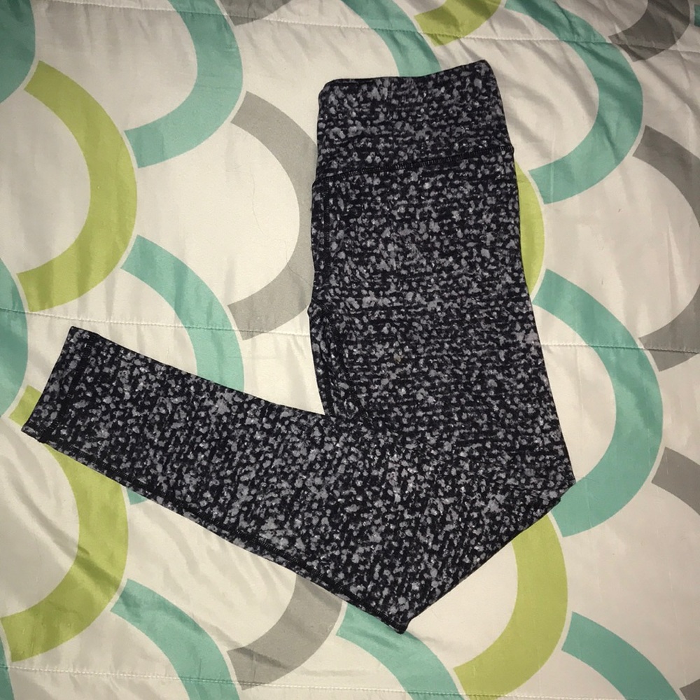 athletic leggings